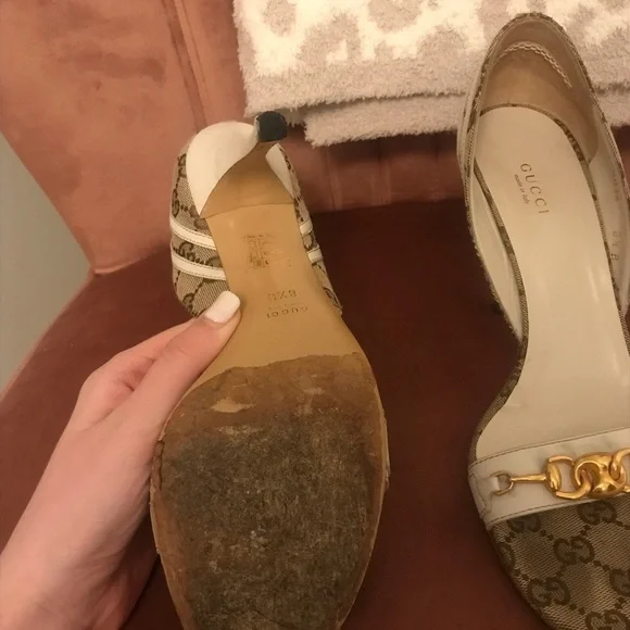 Size 8.5 Gucci logo / white horsebit open toe heel - Picture 5 of 5